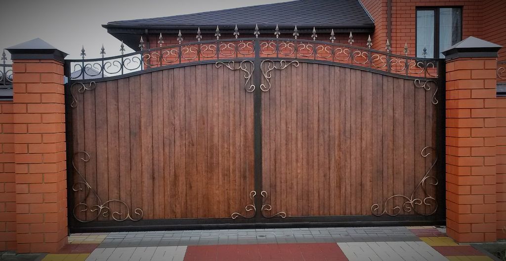 Купить простые ворота для дома: советы по выбору, установке и уходу в Кронштадте от 33463 руб | ВоротМастер-Крн